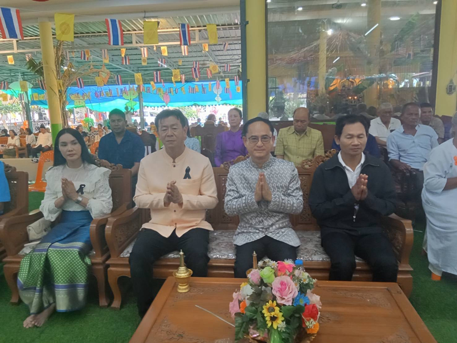 ภาพร่วมพิธีกรรมวัดโนนหมัน