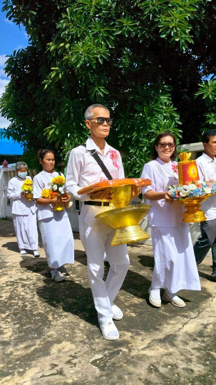 ภาพร่วมขบวนกฐินวัดบ้านกลำ