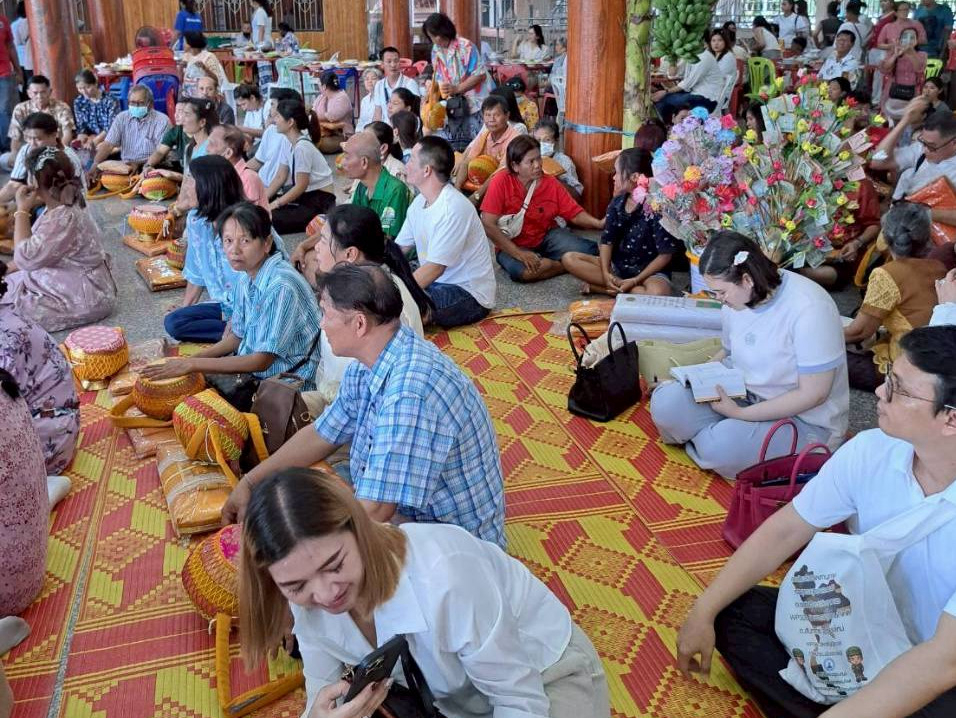 ภาพร่วมพิธีกรรมวัดทุ่งขวาง