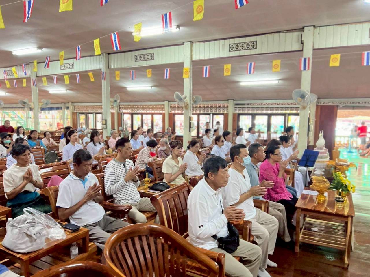 ภาพร่วมพิธีกรรมวัดเนินสังข์สฤษฎาราม