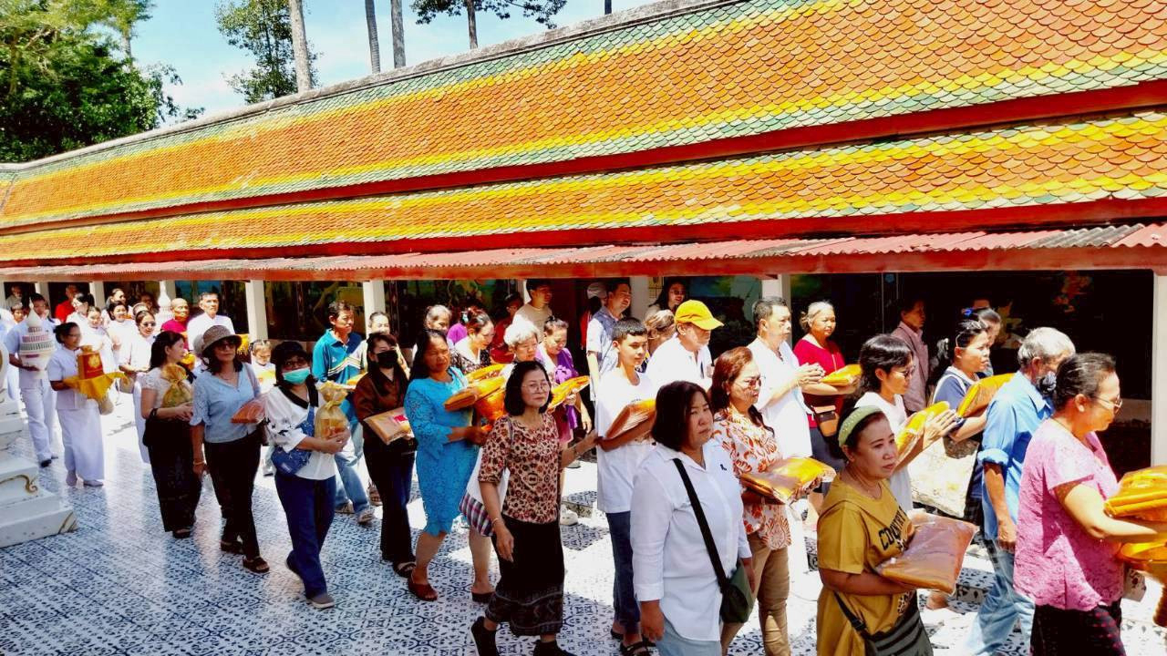 ภาพร่วมพิธีกรรมวัดเนินสังข์สฤษฎาราม