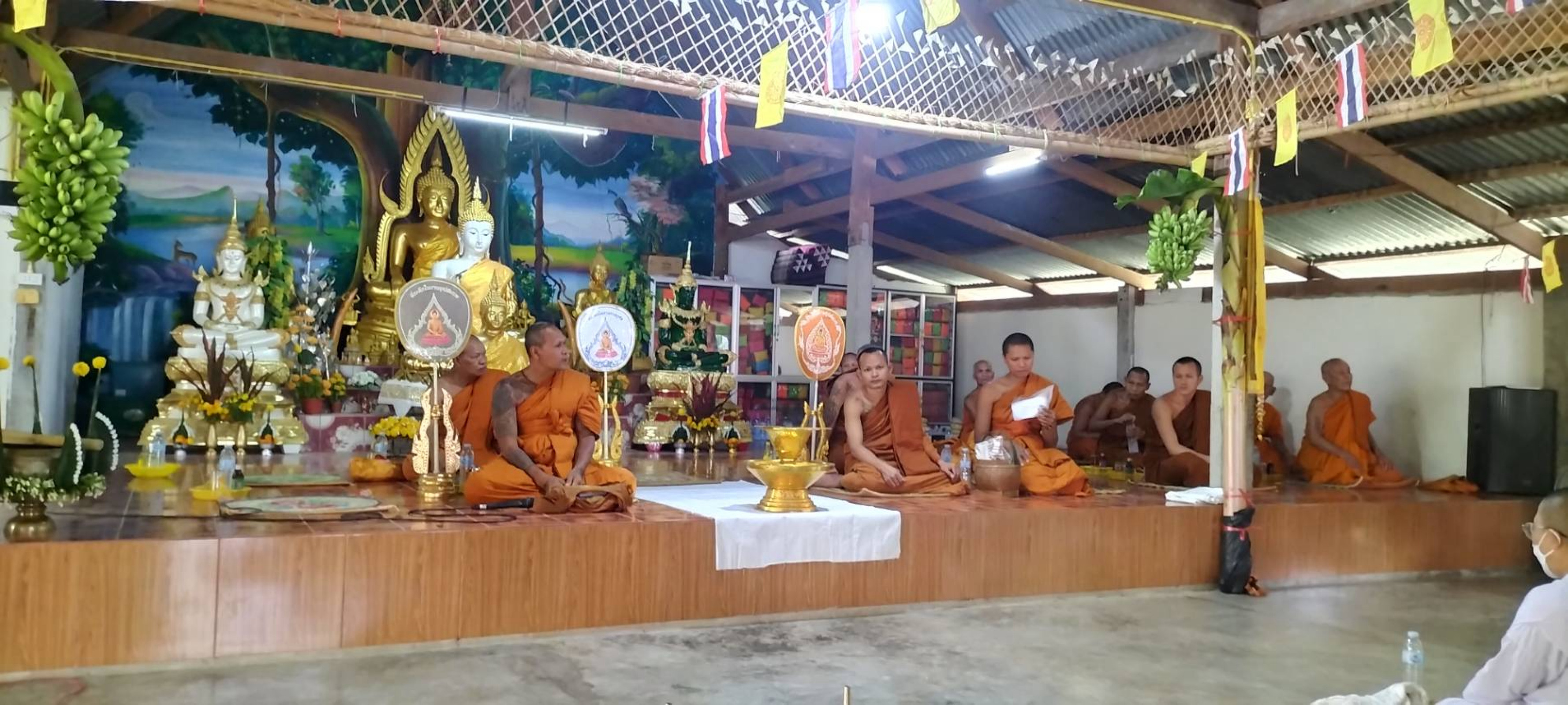 ภาพร่วมพิธีกรรมวัดศรีชมภู