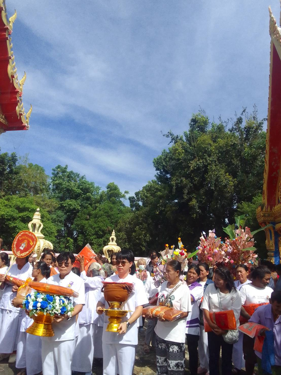 ภาพร่วมพิธีกรรมวัดหนองพันเทา