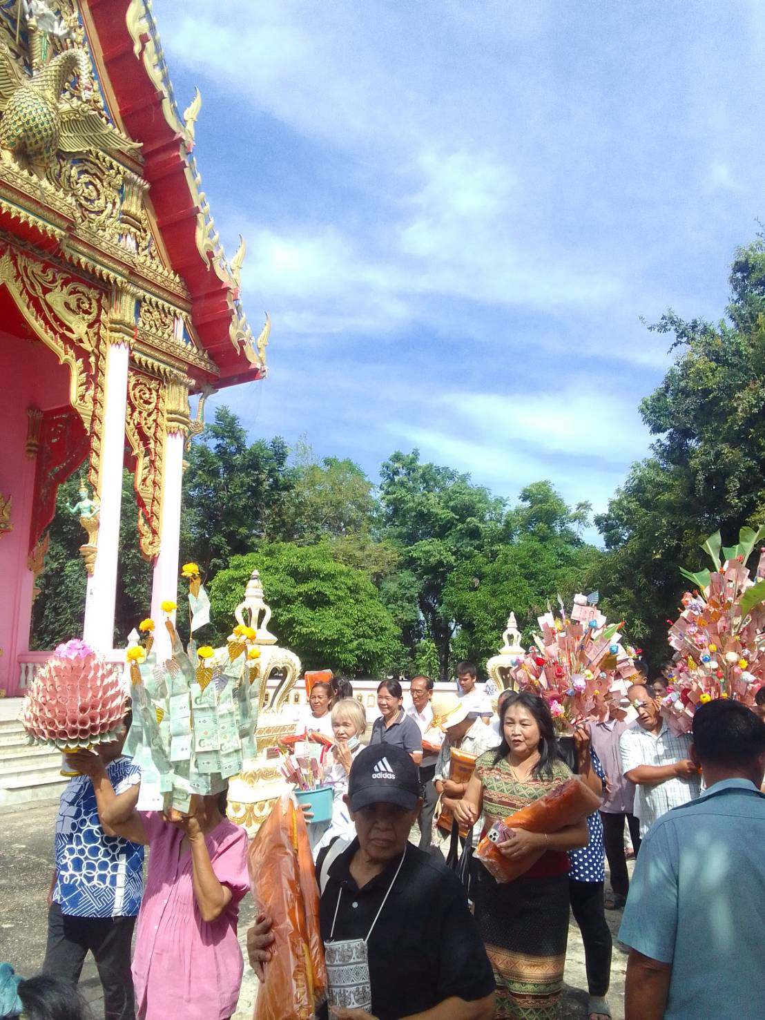 ภาพร่วมพิธีกรรมวัดหนองพันเทา