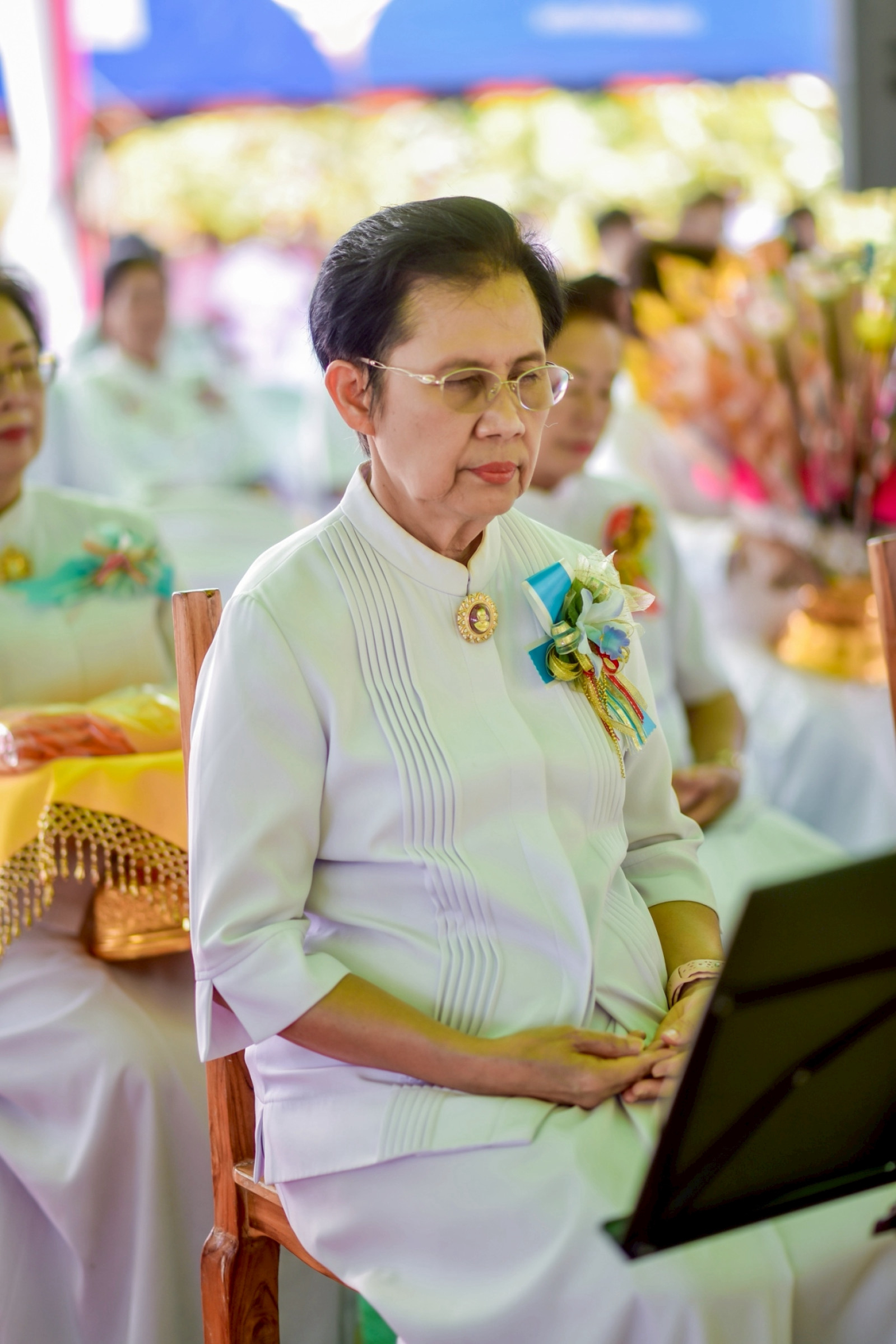 ภาพร่วมพิธีกรรมศูนย์ปฏิบัติธรรมแก้วมงคลสกลนคร (หนองหาร)