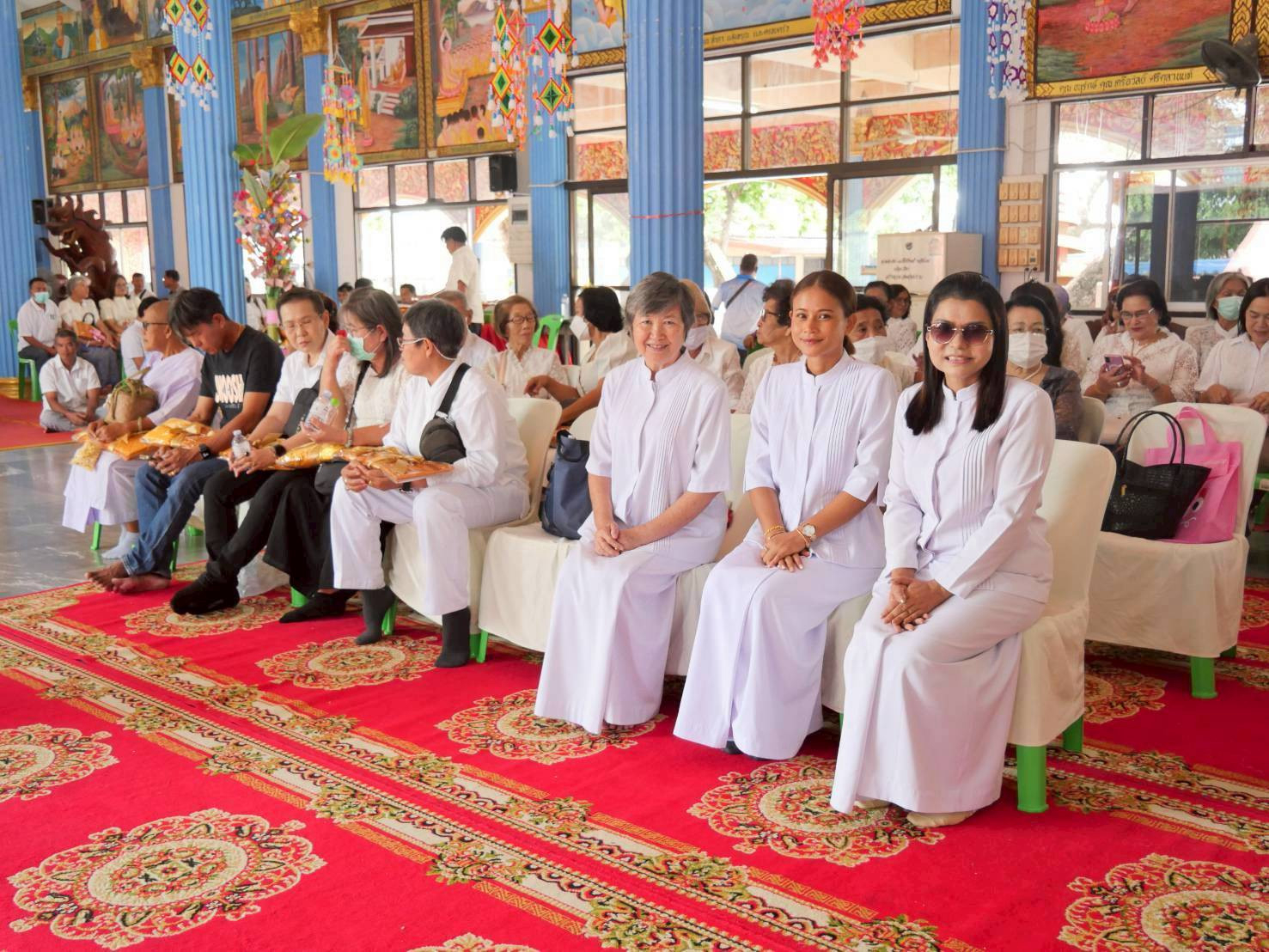 ภาพร่วมพิธีกรรมวัดห้วยปราบ