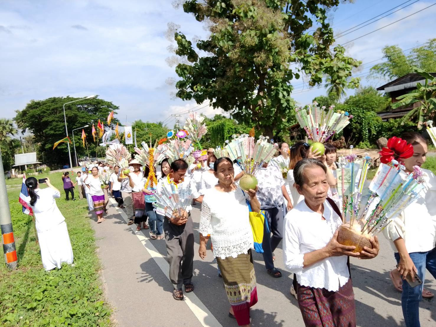 ภาพร่วมพิธีกรรมวัดทุ่งโป่ง