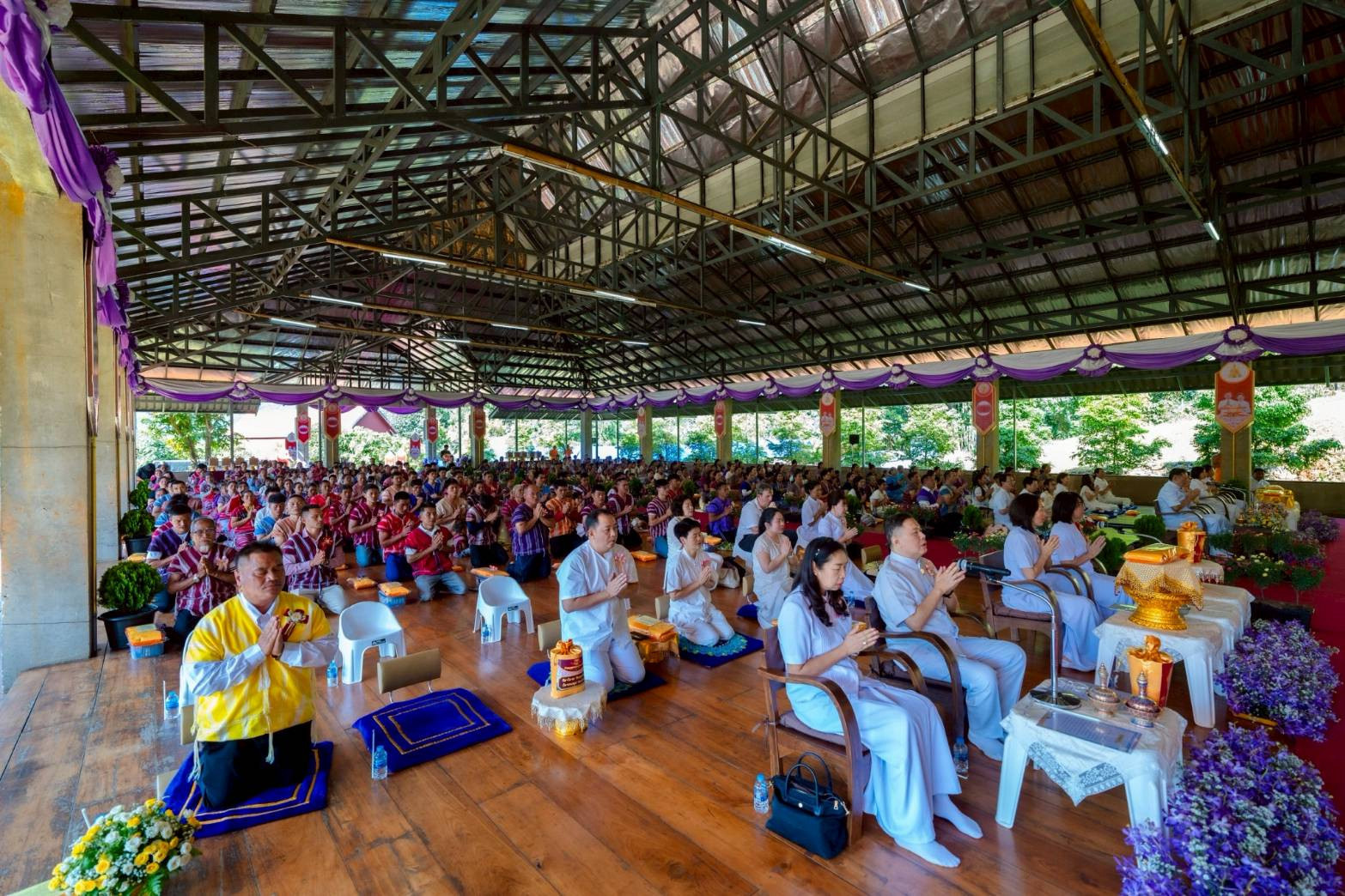 ภาพร่วมพิธีกรรมวัดแม่ขิง