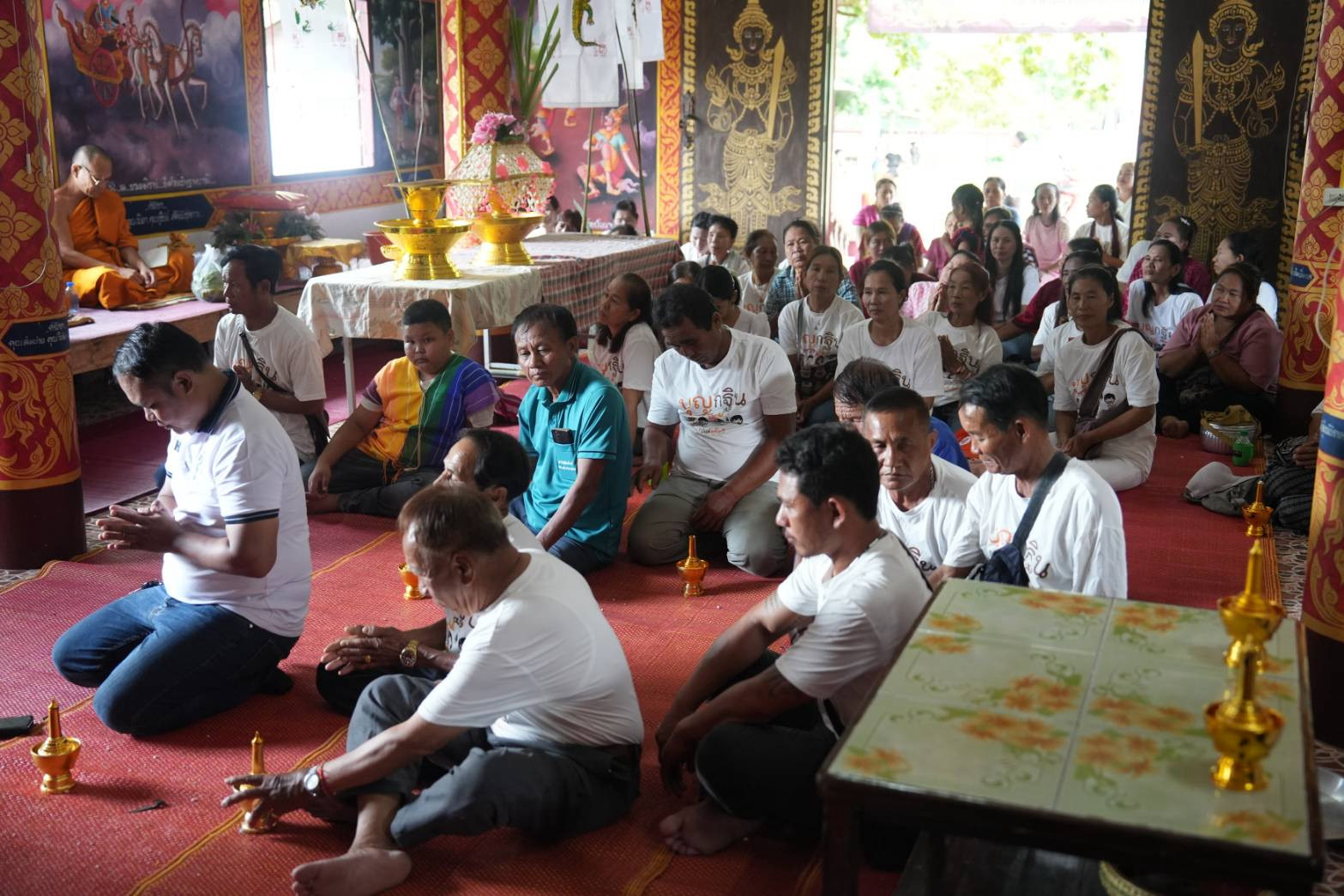 ภาพร่วมพิธีกรรมวัดบ้านเด่น