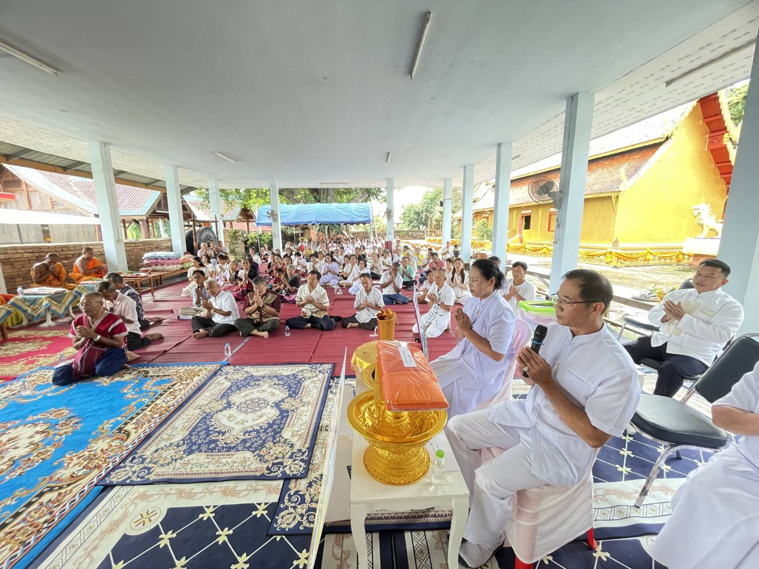 ภาพร่วมพิธีกรรมวัดจอมแจ้ง