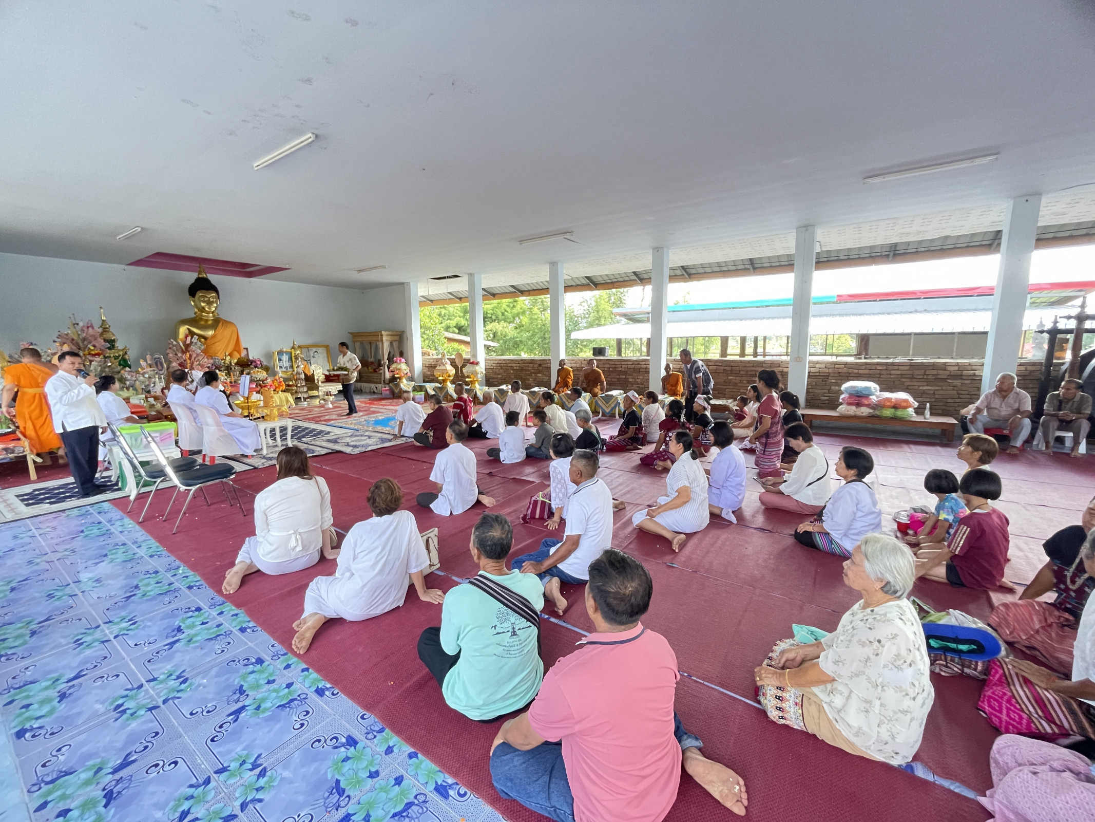 ภาพร่วมพิธีกรรมวัดจอมแจ้ง