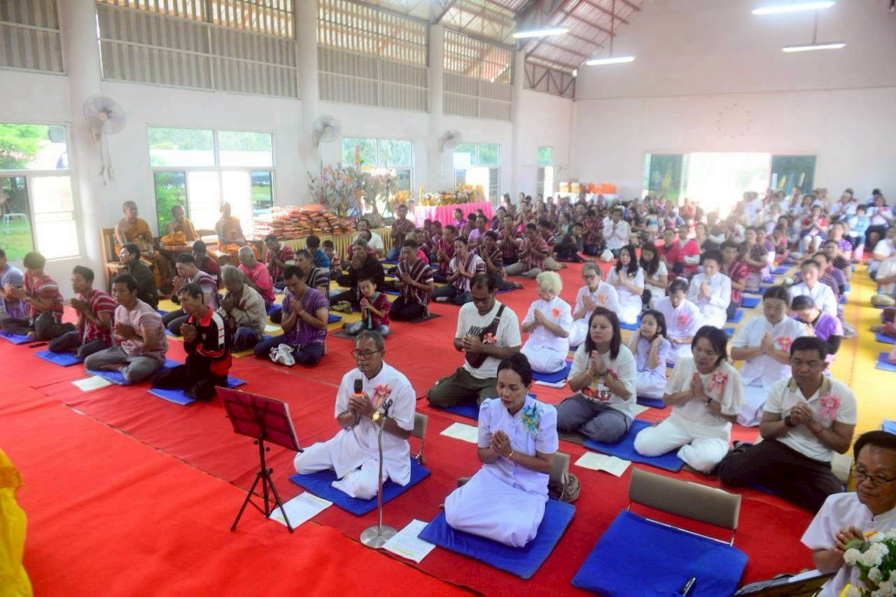 ภาพร่วมพิธีกรรมวัดยองกือ