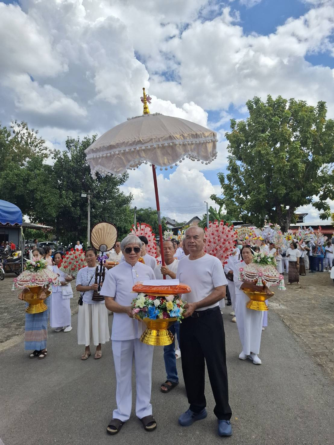 ภาพร่วมพิธีกรรมวัดศรีลังกา