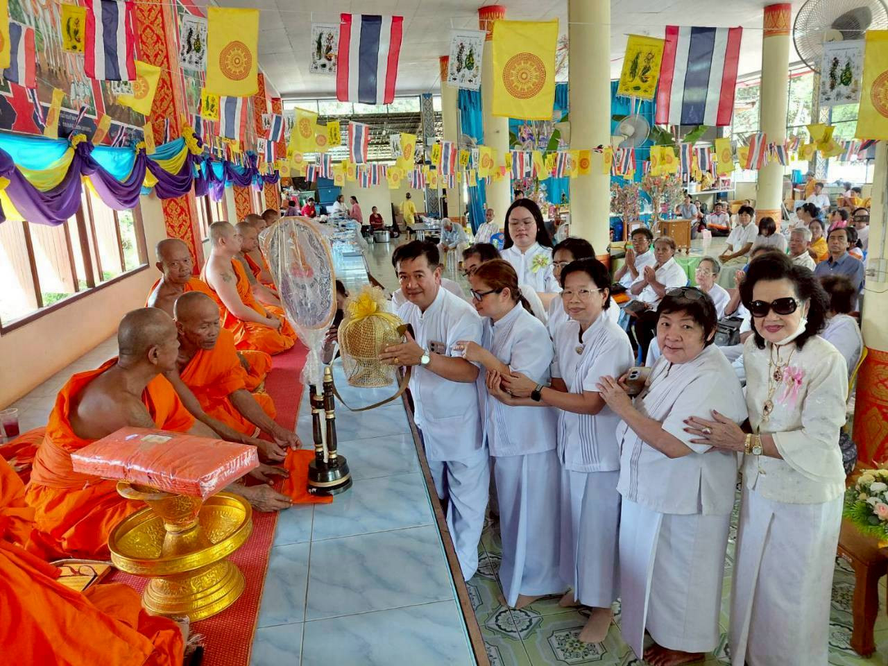 ภาพร่วมพิธีกรรมวัดคลองโนน