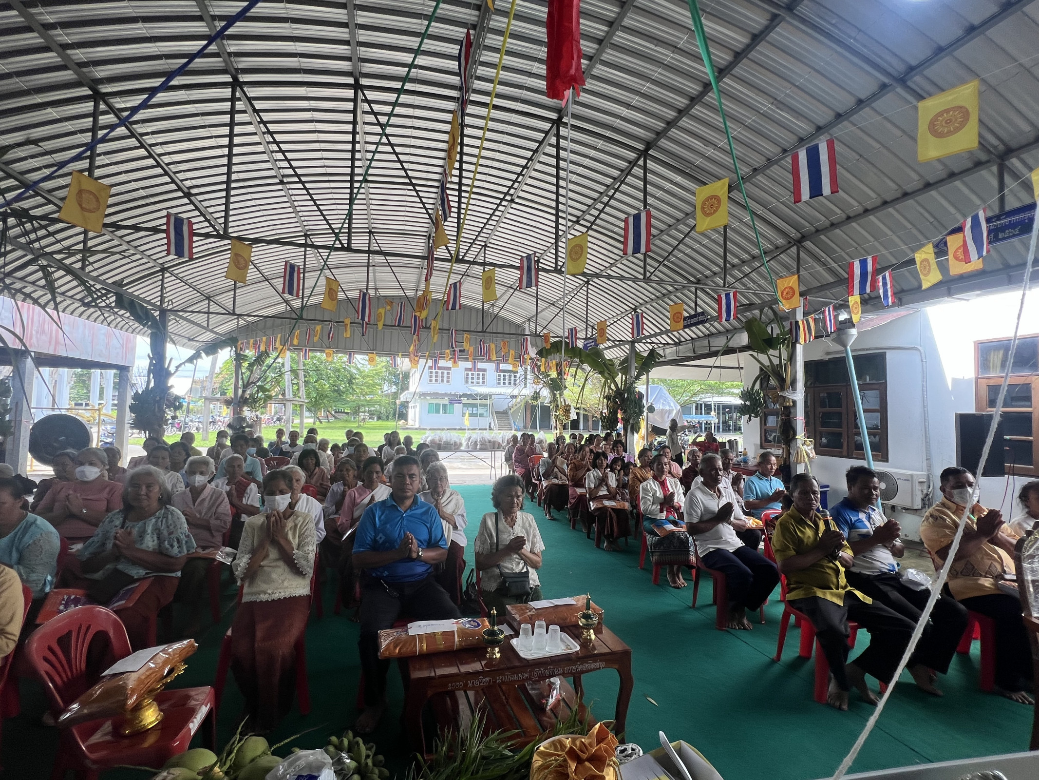 ภาพร่วมพิธีกรรมวัดสหมิตรบำรุง
