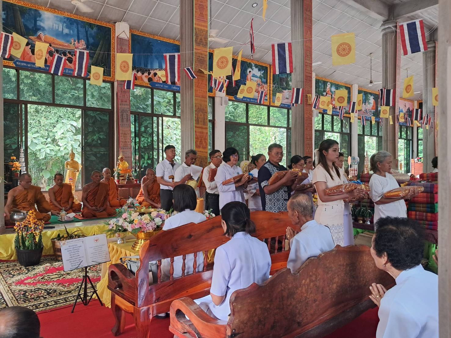 ภาพร่วมพิธีกรรมวัดศรีประทุม