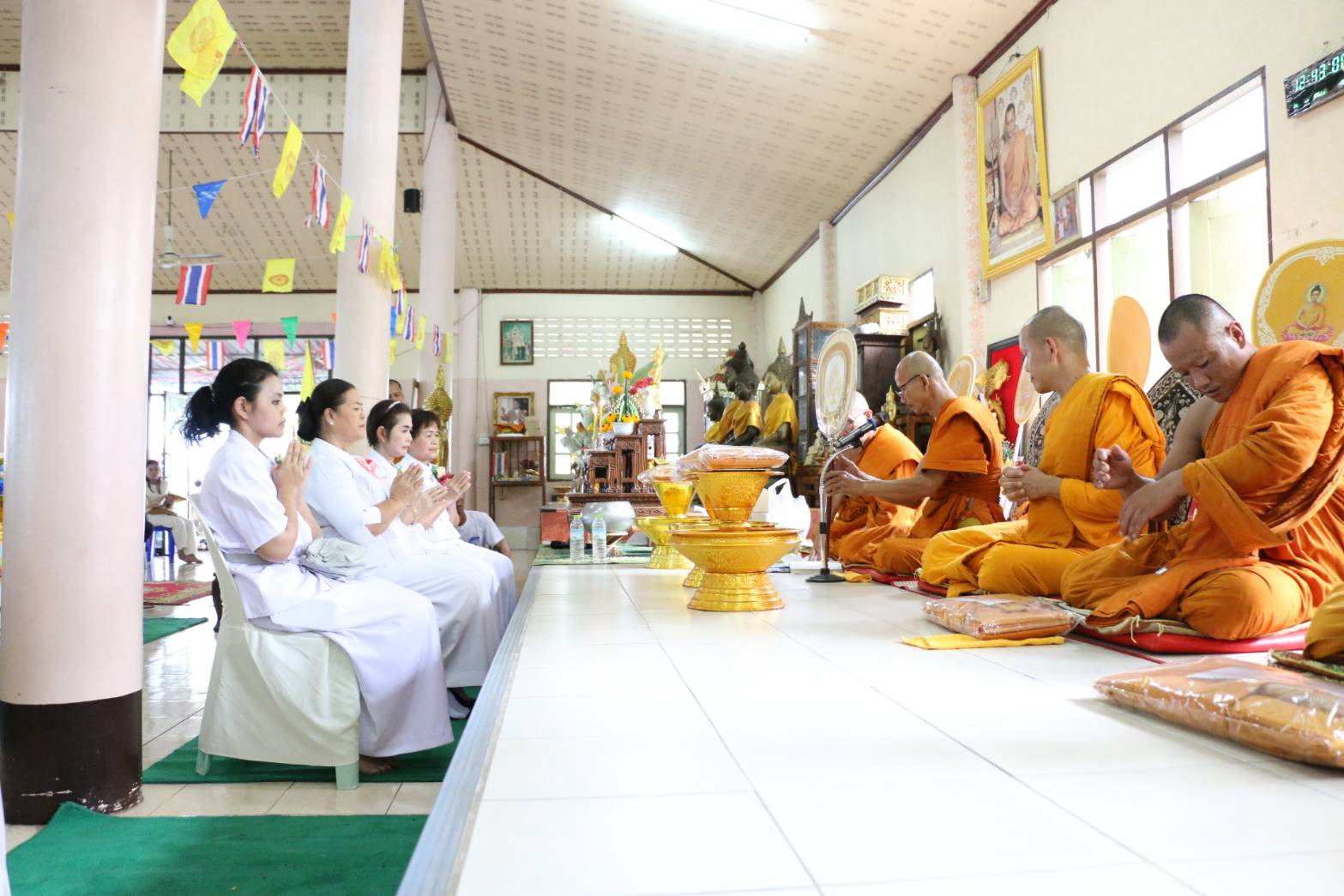 ภาพร่วมพิธีกรรมวัดซับไทร