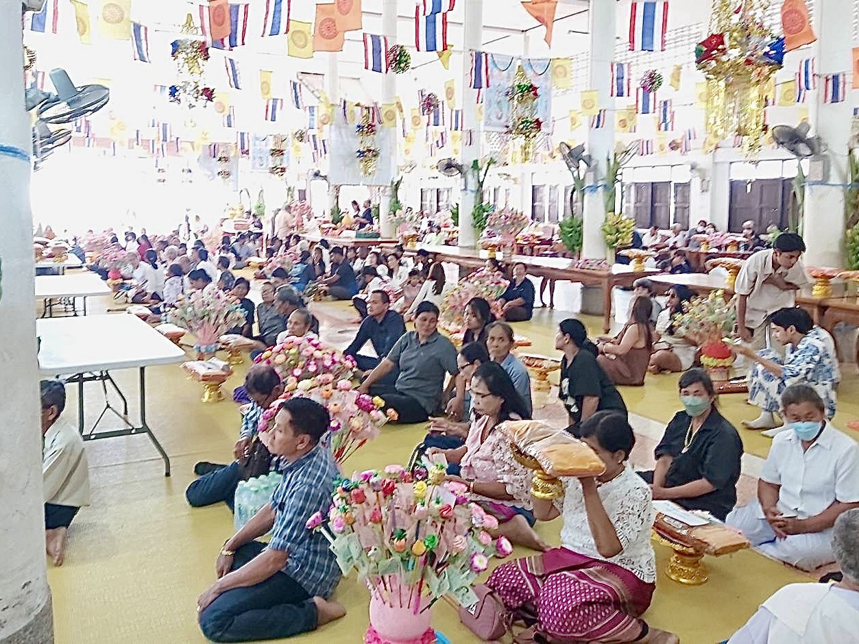 ภาพร่วมพิธีกรรมวัดแก้มอ้น