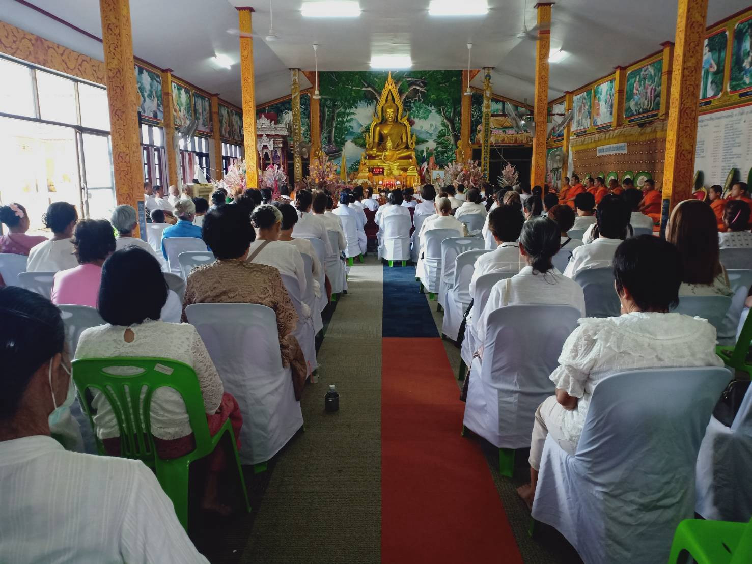 ภาพร่วมพิธีกรรมวัดแม่คำหนองบัว