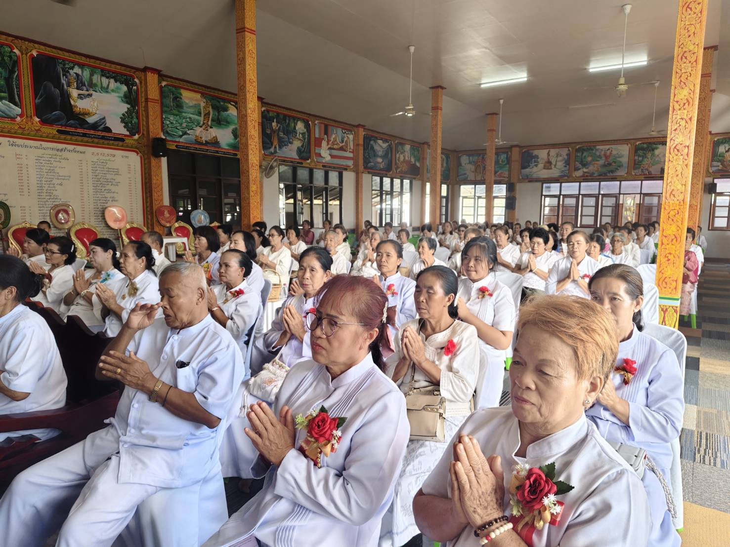 ภาพร่วมพิธีกรรมวัดแม่คำหนองบัว