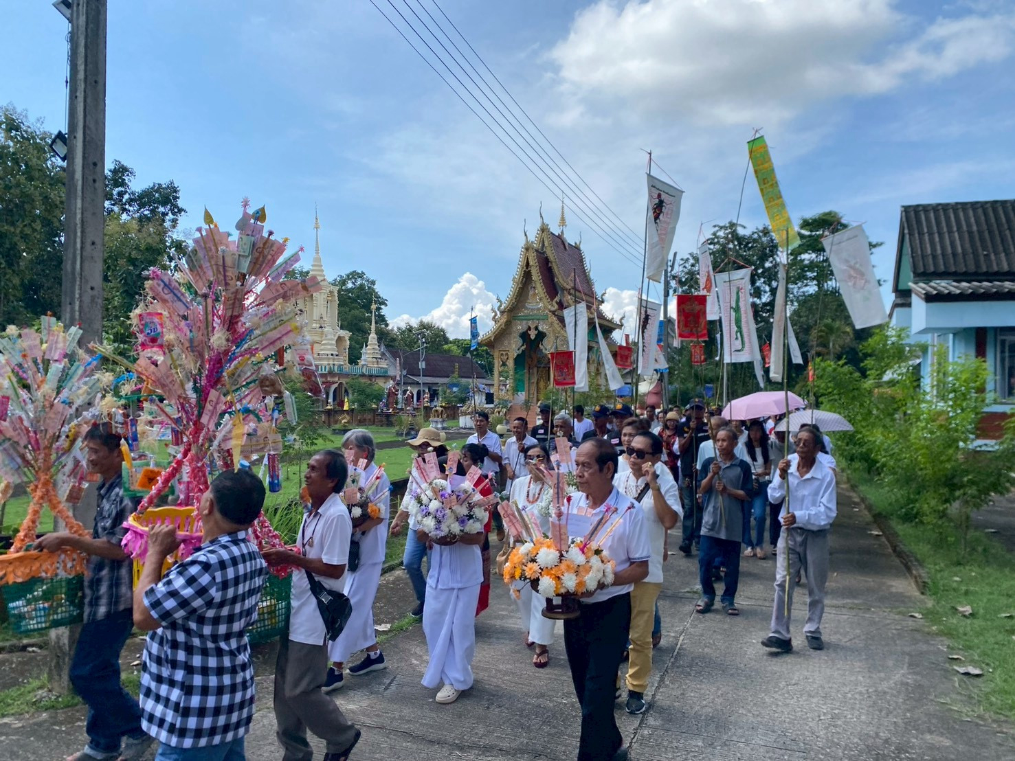 ภาพร่วมพิธีกรรมวัดฉิมพลีวุฒาราม