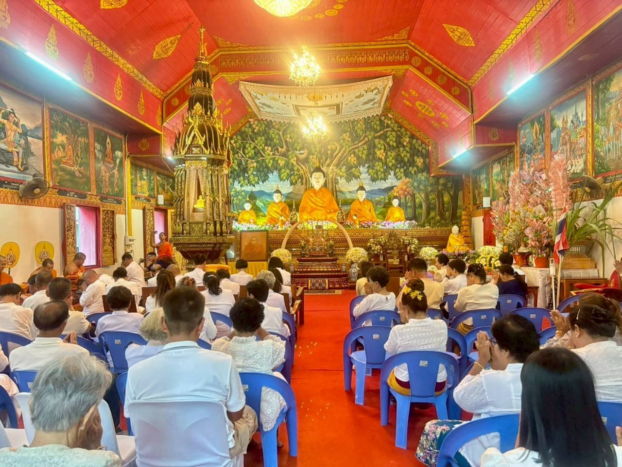 ภาพร่วมพิธีกรรมวัดน้ำโค้ง