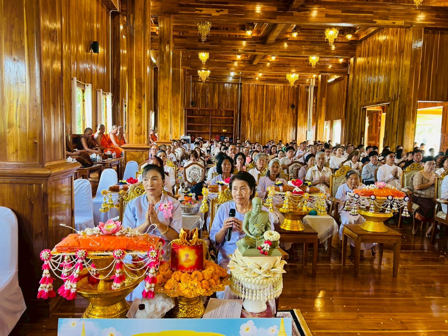 ภาพกล่าวคำถวายกฐินวัดช่องแคบ