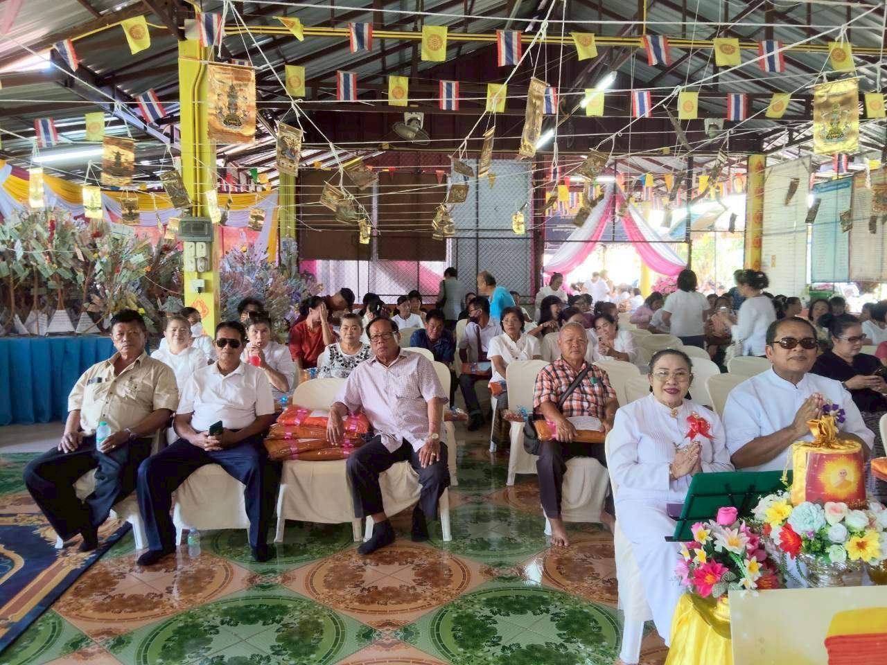 ภาพร่วมพิธีกรรมสำนักสงฆ์เมืองทองวนาราม