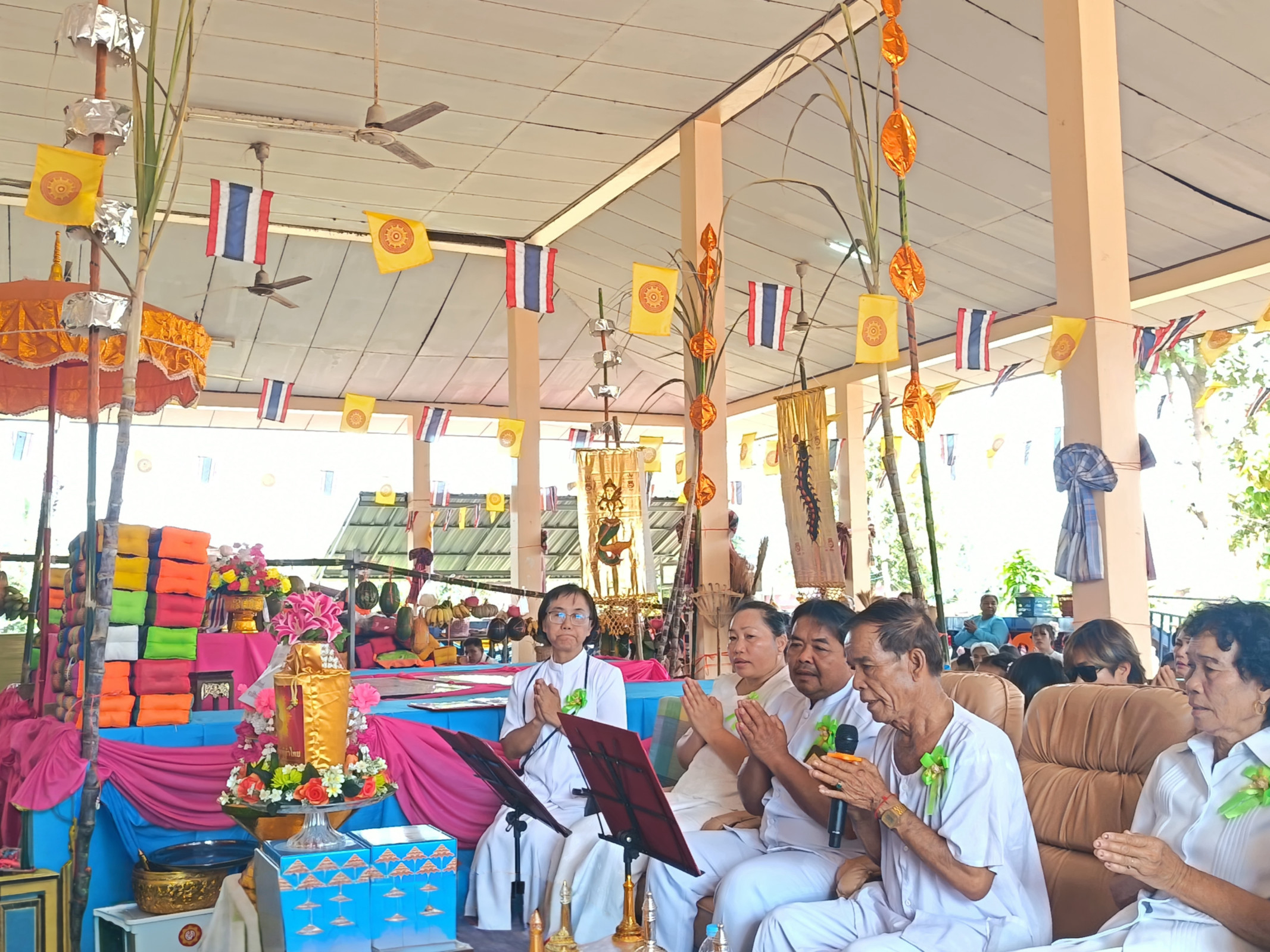 ภาพกล่าวคำถวายกฐินวัดบ้านบะยาวน้อย