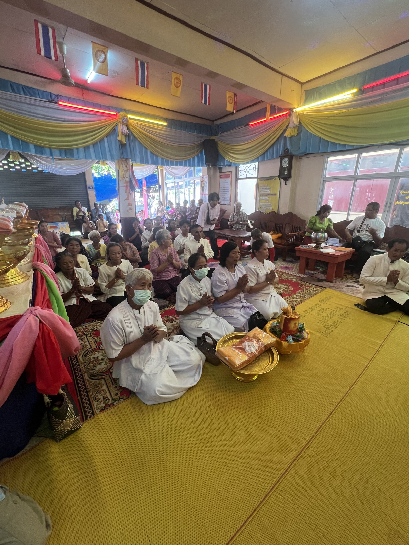 ภาพร่วมพิธีกรรมวัดเกตุวราราม