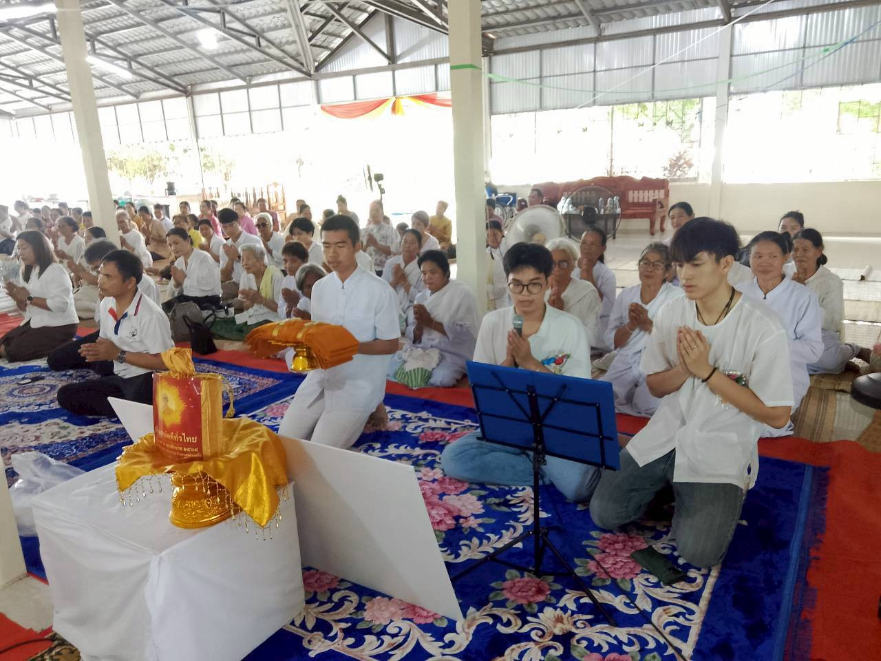ภาพร่วมพิธีกรรมวัดศรีอรุณ