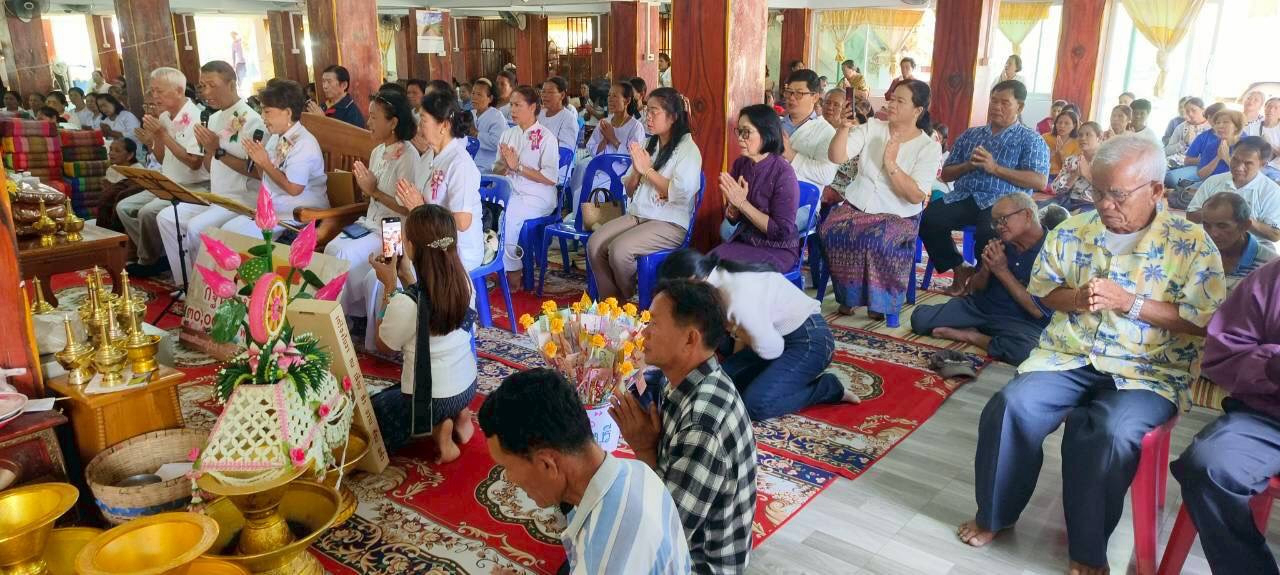 ภาพร่วมพิธีกรรมวัดโพธิ์ชัย