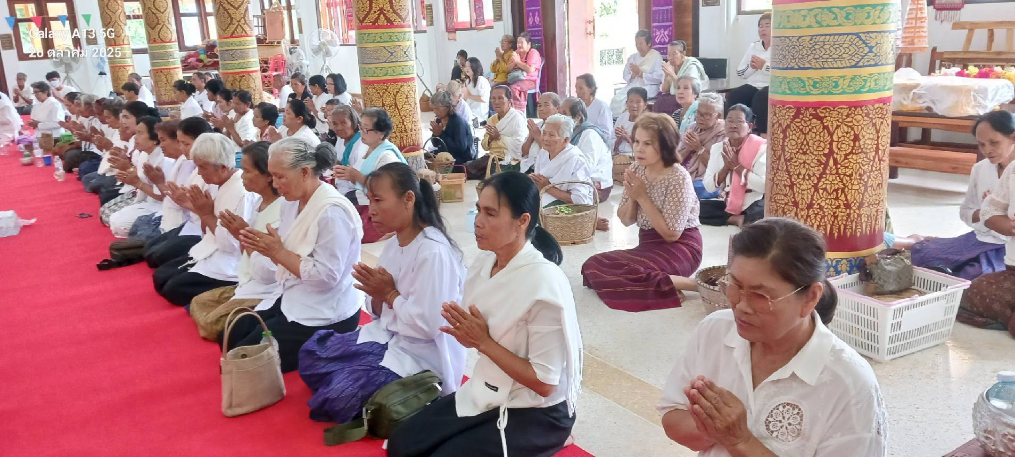 ภาพร่วมพิธีกรรมวัดห้วยซ้อ