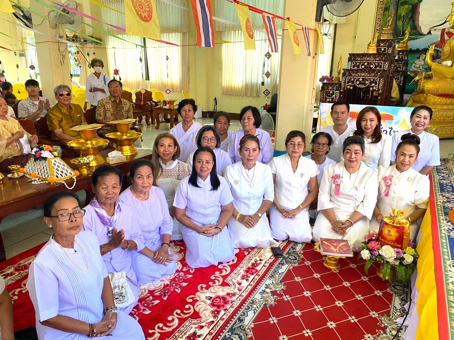 ภาพร่วมพิธีกรรมวัดกลางบุรี