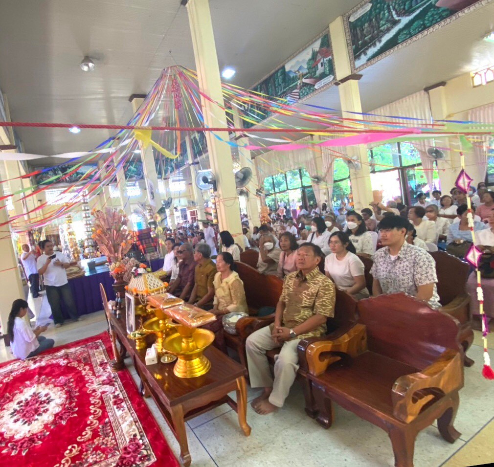 ภาพร่วมพิธีกรรมวัดกลางบุรี