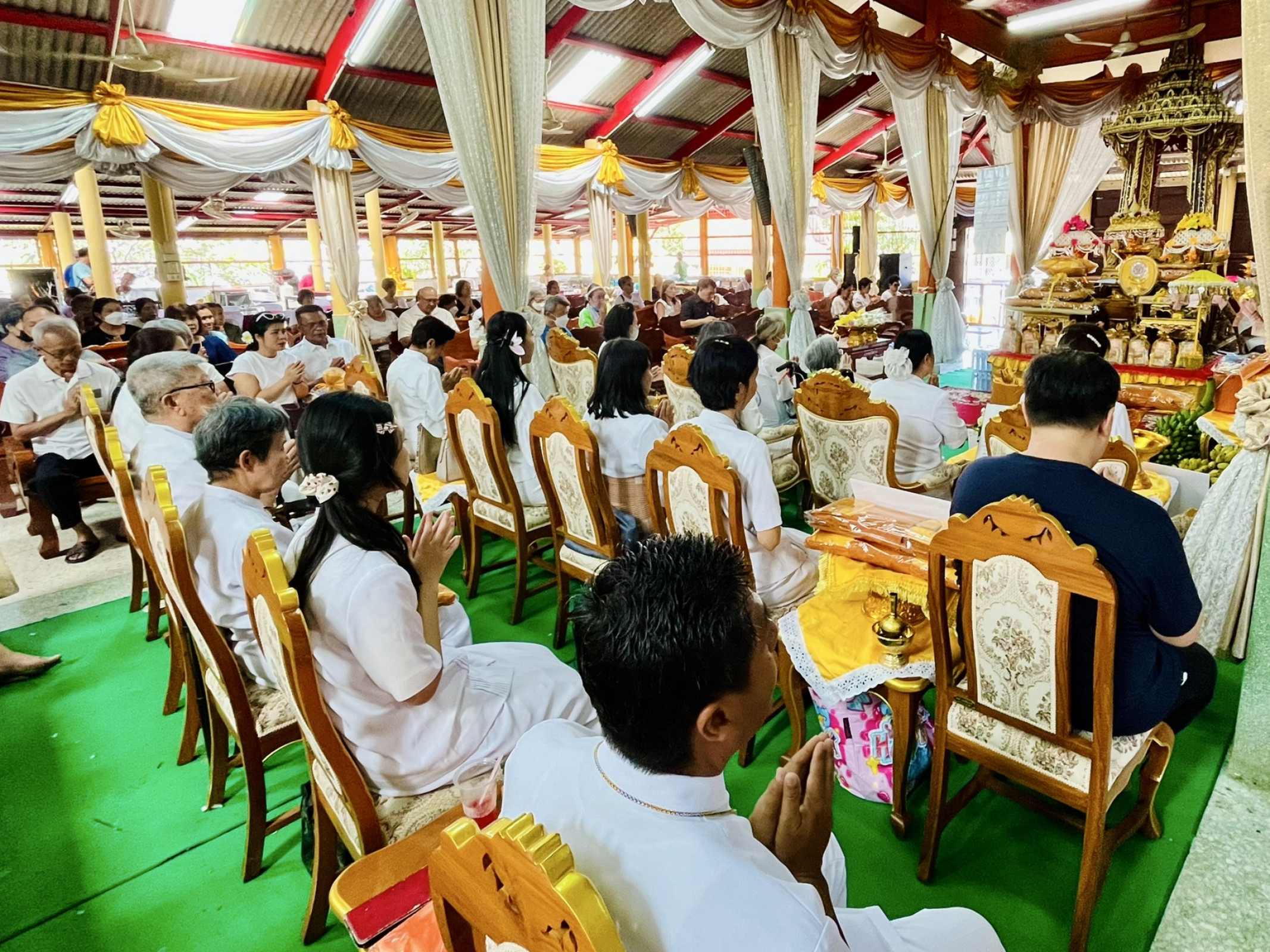 ภาพร่วมพิธีกรรมวัดวัง