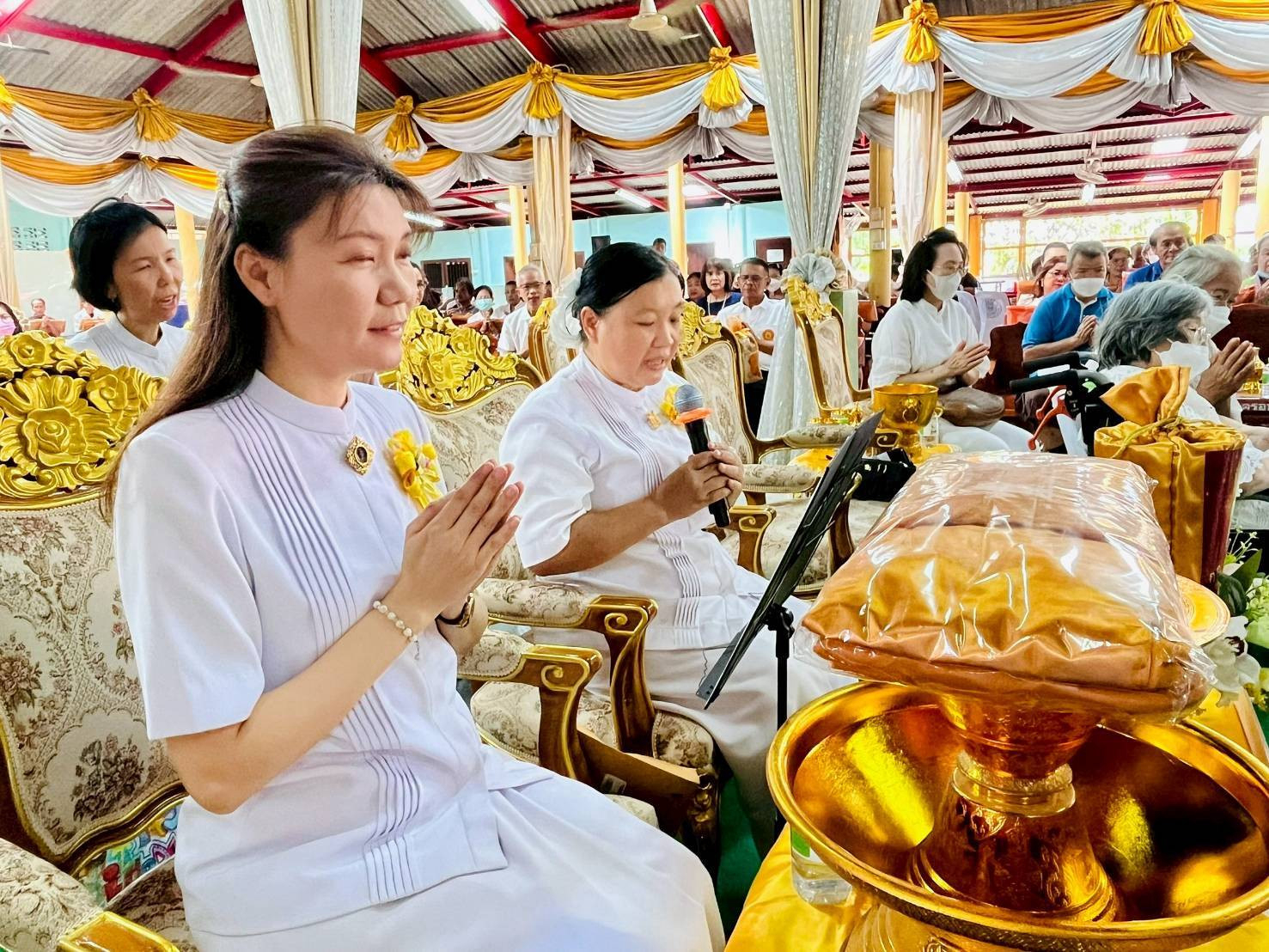 ภาพร่วมพิธีกรรมวัดวัง