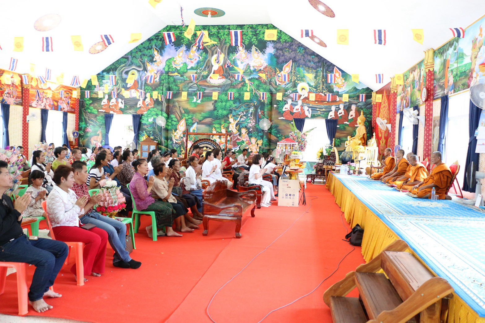 ภาพร่วมพิธีกรรมวัดไผ่งาม