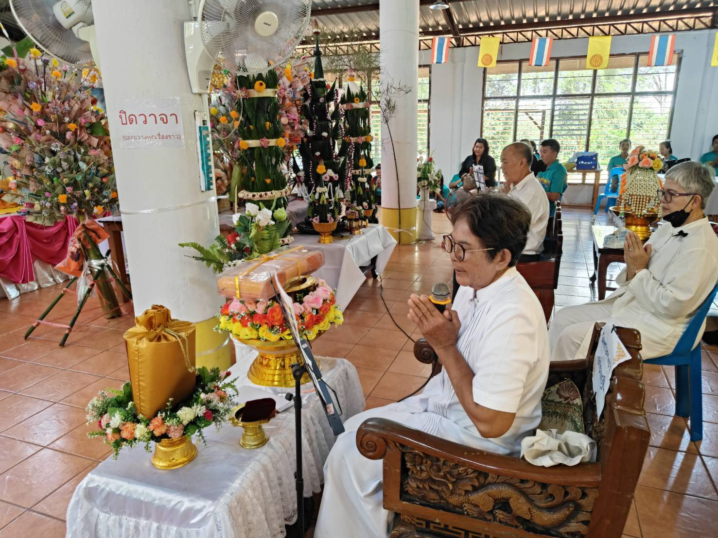 ภาพกล่าวคำถวายกฐินวัดถ้ำเนรมิต