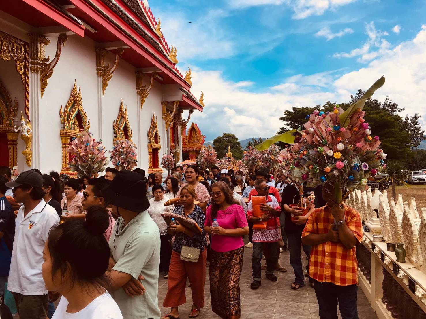 ภาพร่วมพิธีกรรมวัดเกาะบุก