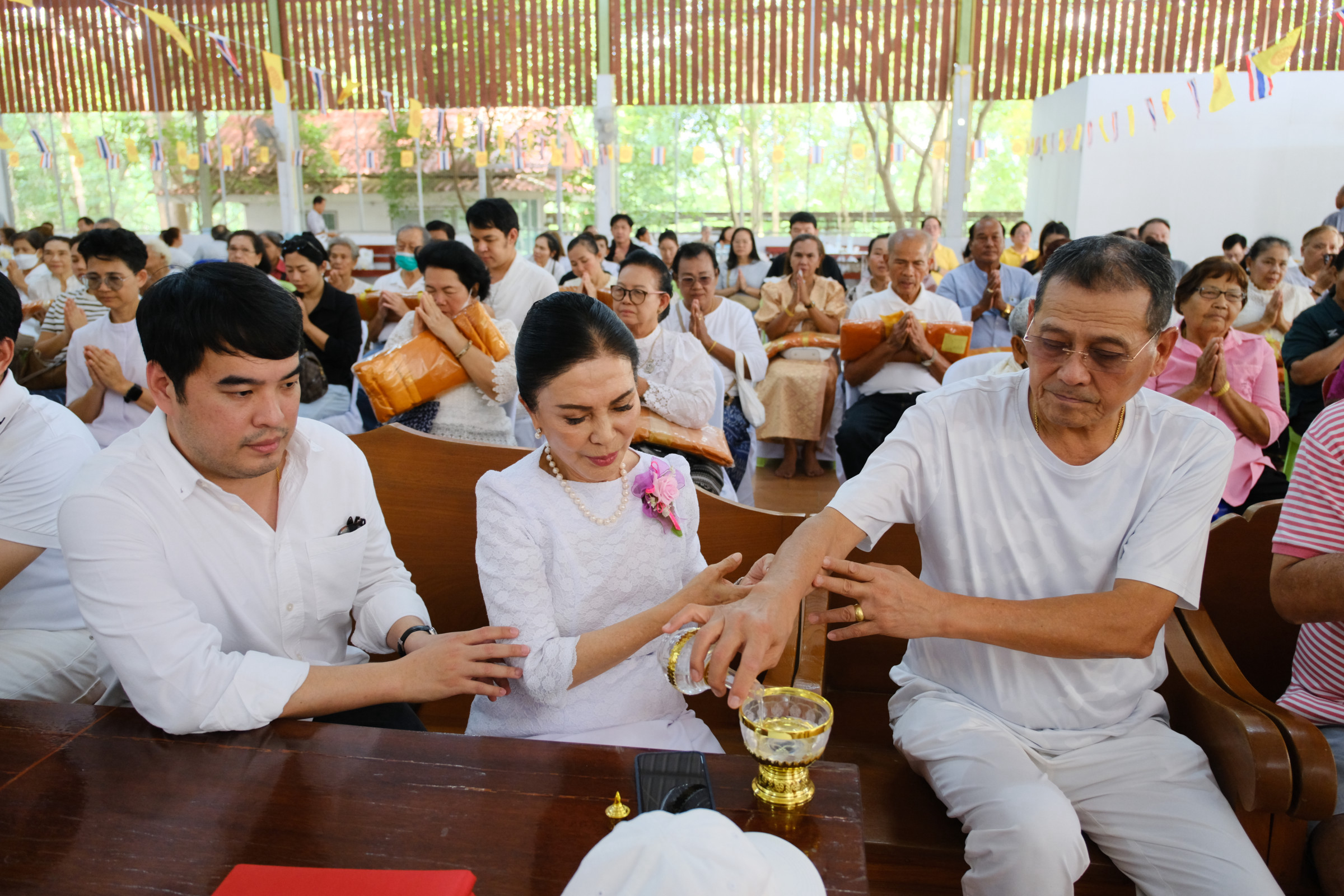 ภาพร่วมพิธีกรรมวัดเขาพริกพนาราม