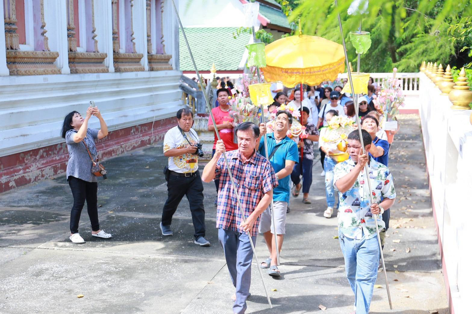 ภาพร่วมพิธีกรรมวัดราษฎร์สามัคคี