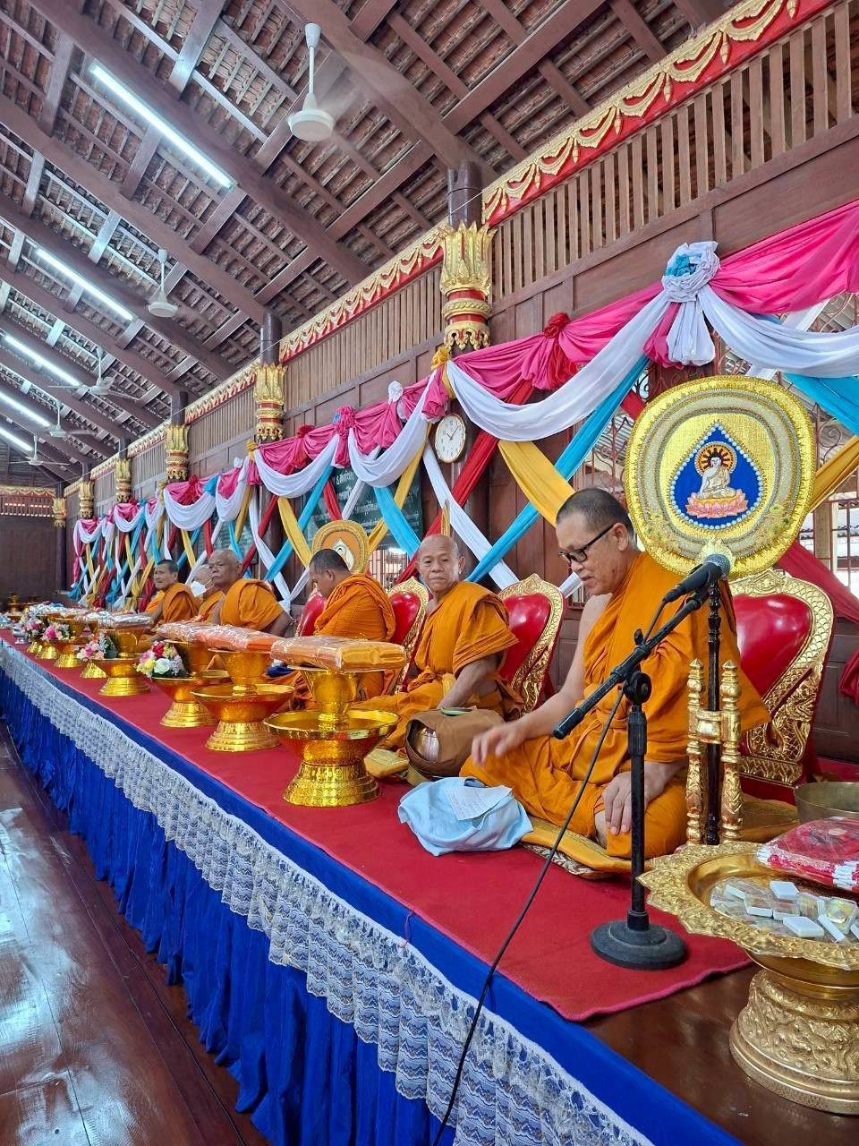 ภาพร่วมพิธีกรรมวัดโพธิ์เจริญ