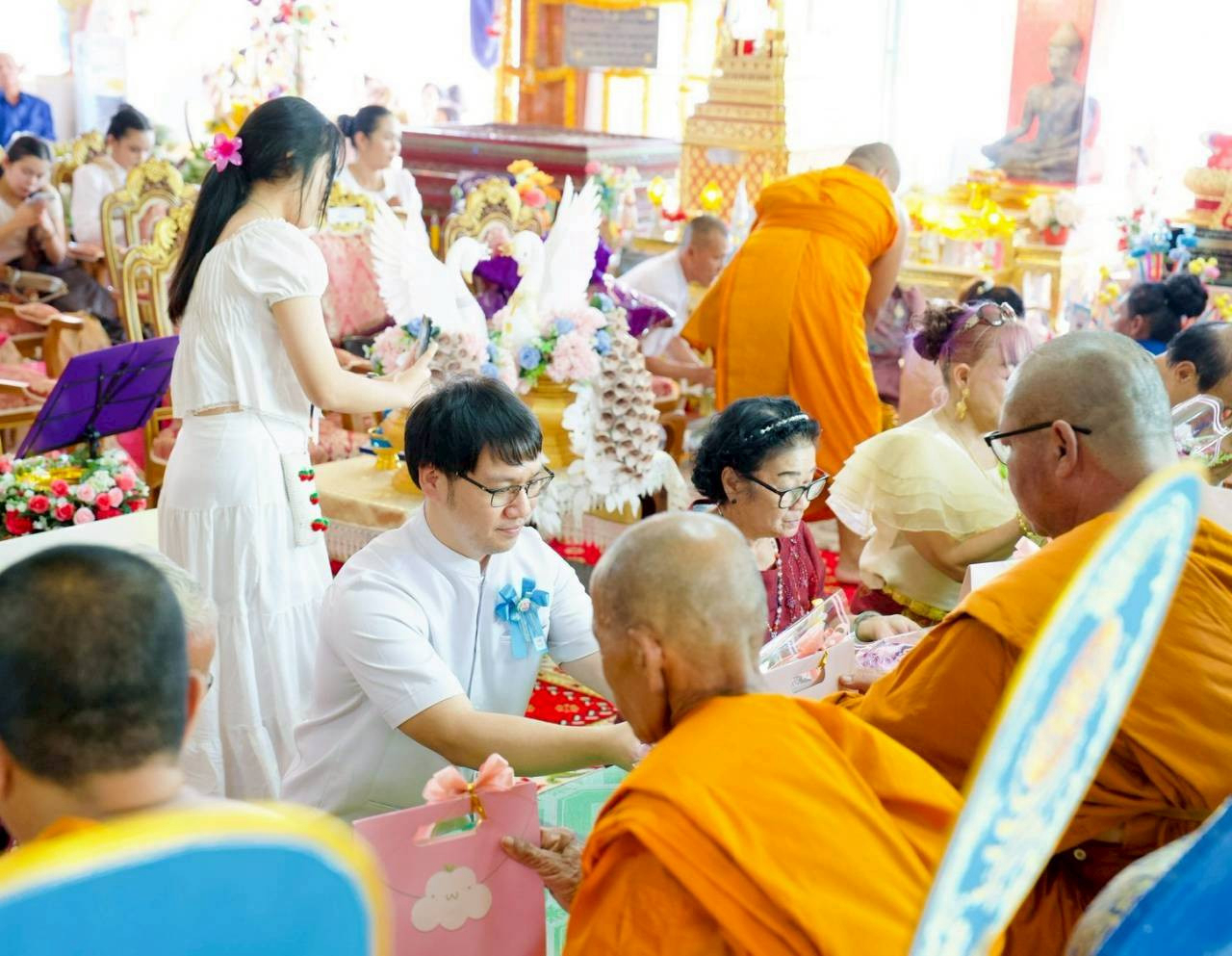 ภาพร่วมพิธีกรรมวัดเหลืองอ่อนภาวนาราม