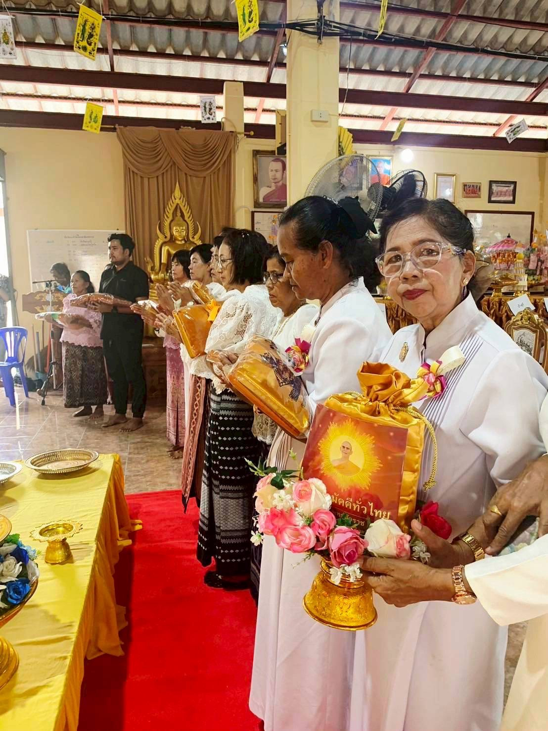 ภาพร่วมพิธีกรรมวัดไทยมังคลาราม