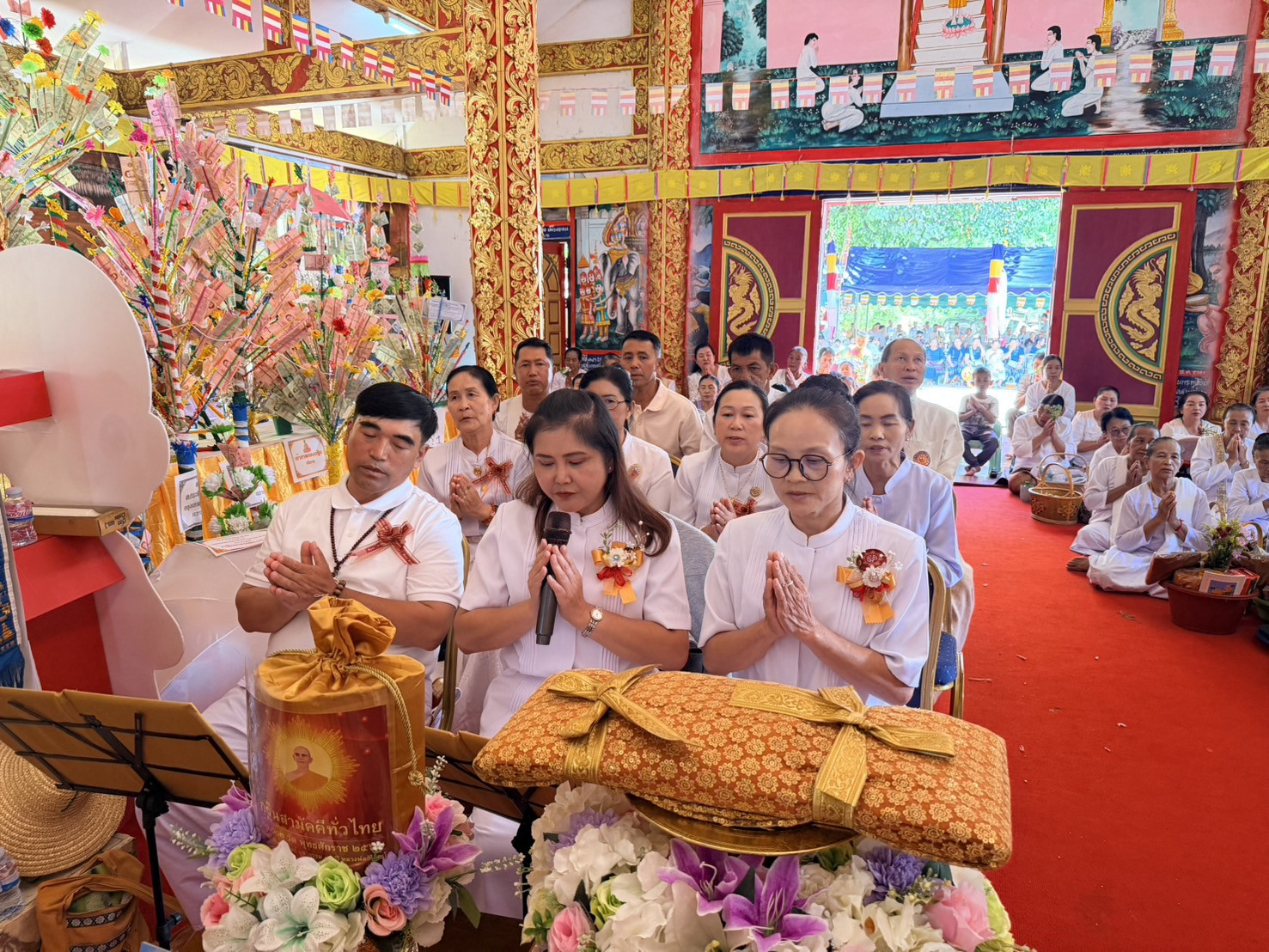 ภาพกล่าวคำถวายกฐินวัดพระธาตุสามต้าว