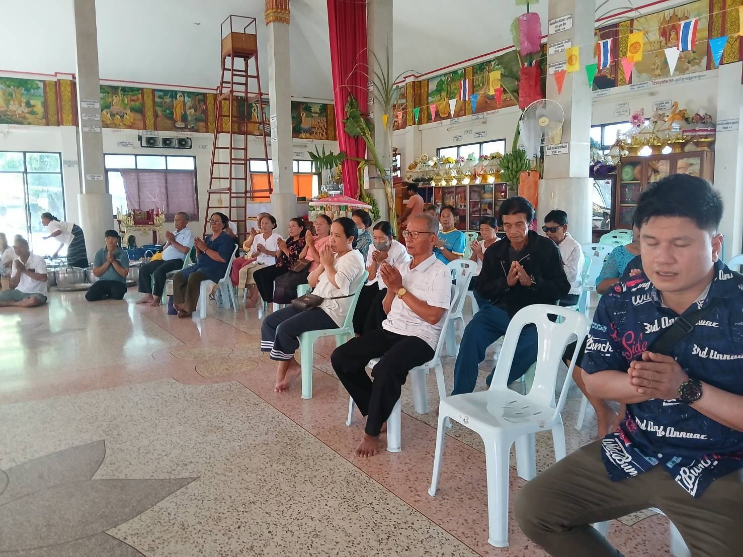 ภาพร่วมพิธีกรรมวัดบุ่งมะกรูด