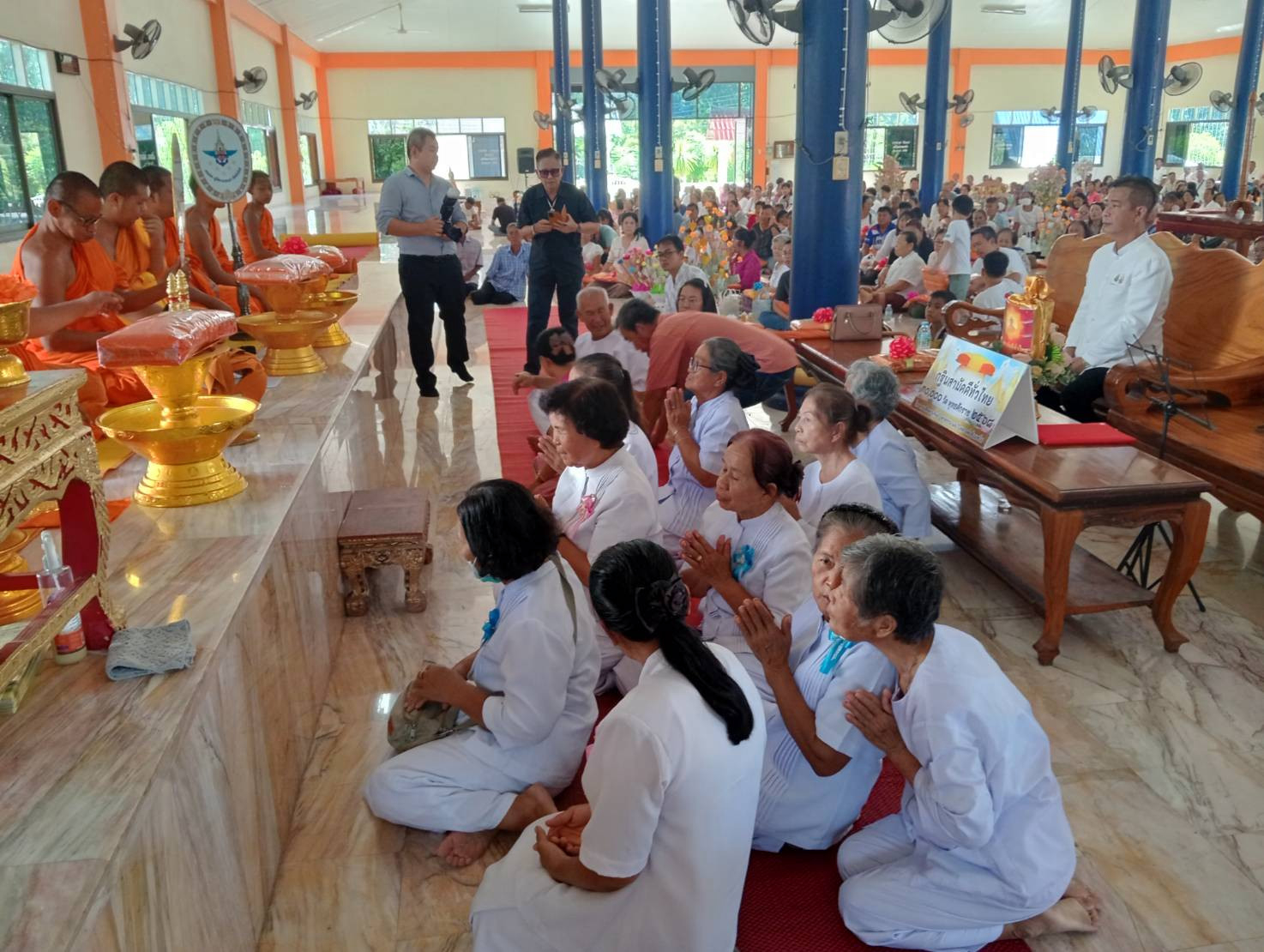 ภาพร่วมพิธีกรรมวัดบรรพตสุทธาราม