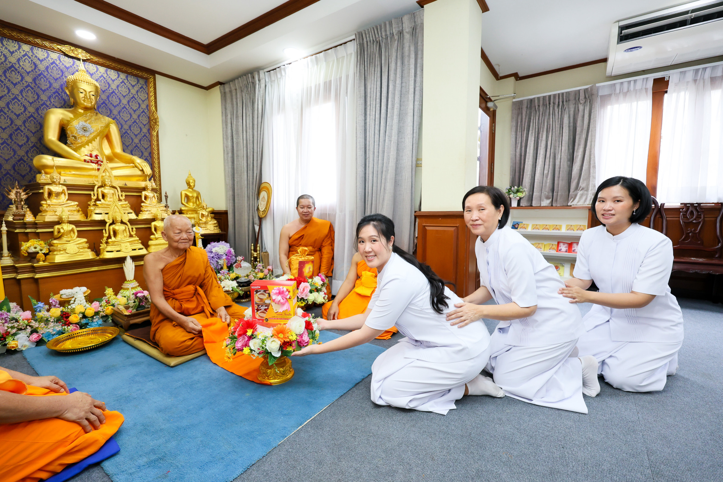 ภาพกล่าวคำถวายกฐินวัดยานนาวา