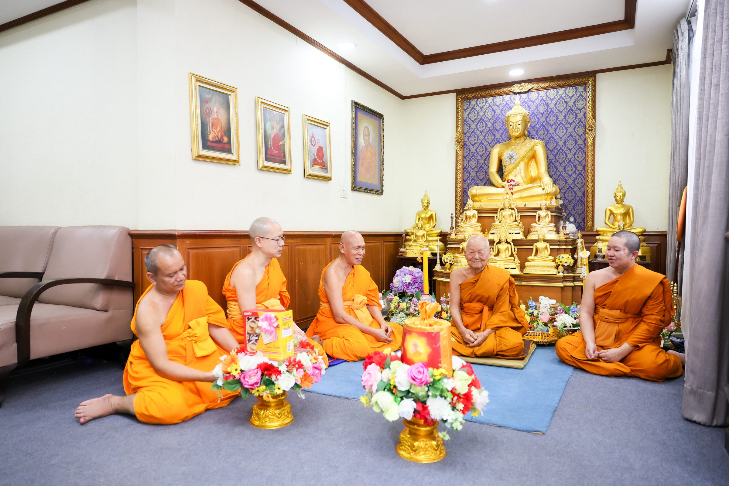 ภาพร่วมพิธีกรรมวัดยานนาวา